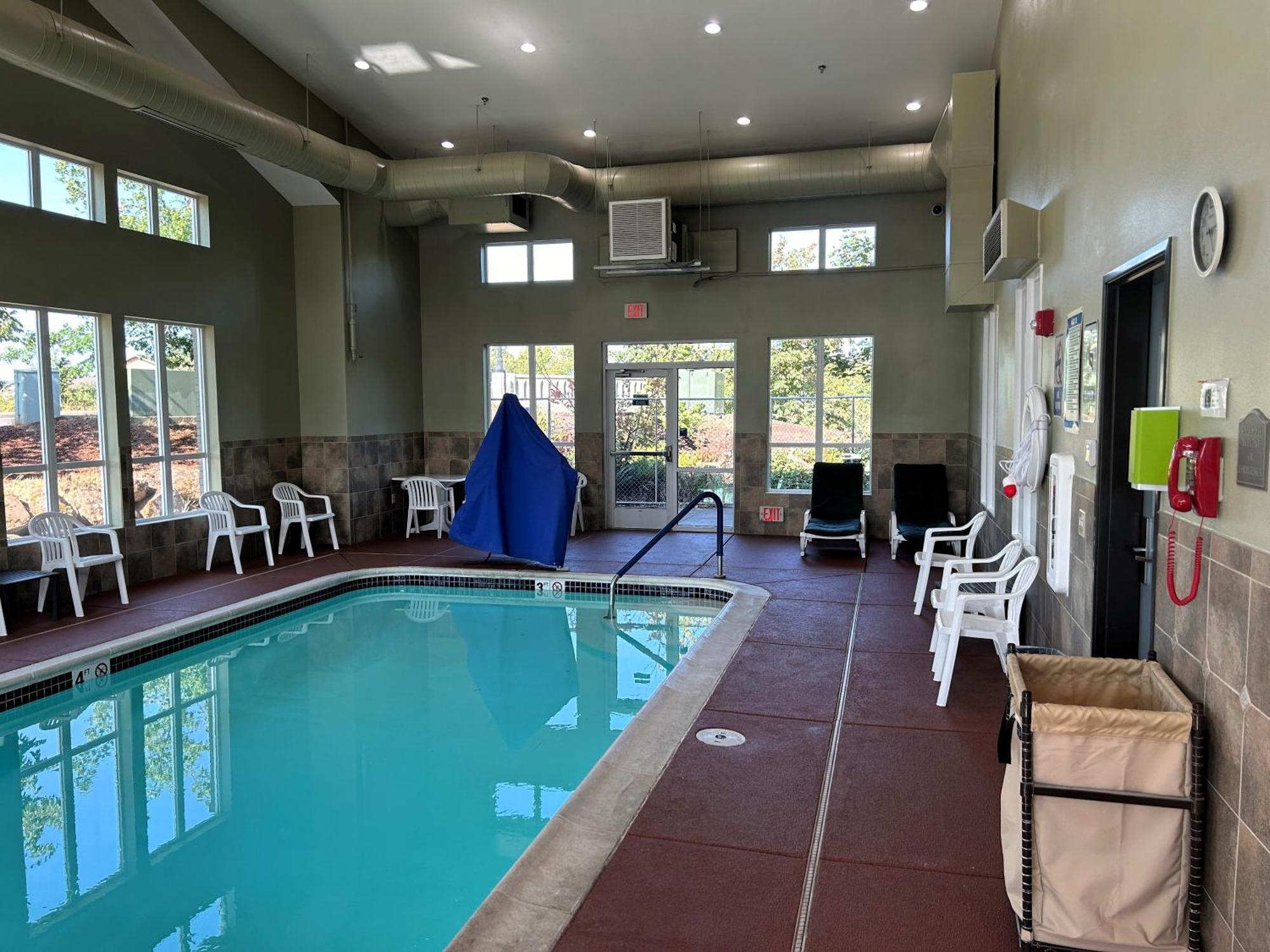 Comfort Inn & Suites Creswell Екстер'єр фото