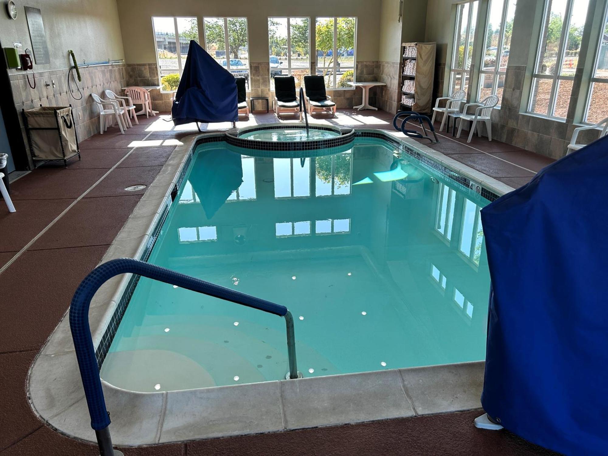 Comfort Inn & Suites Creswell Екстер'єр фото