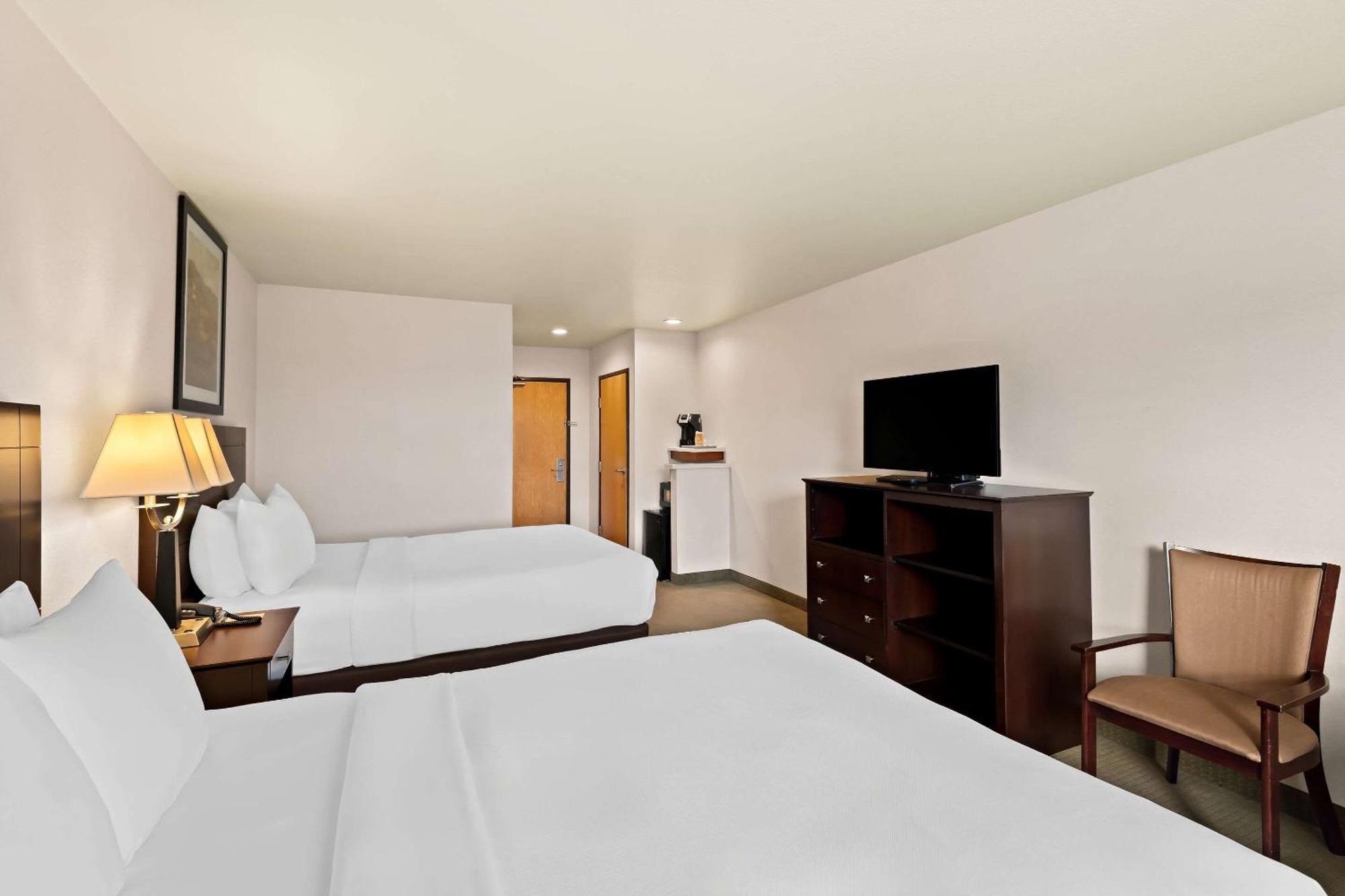Comfort Inn & Suites Creswell Екстер'єр фото
