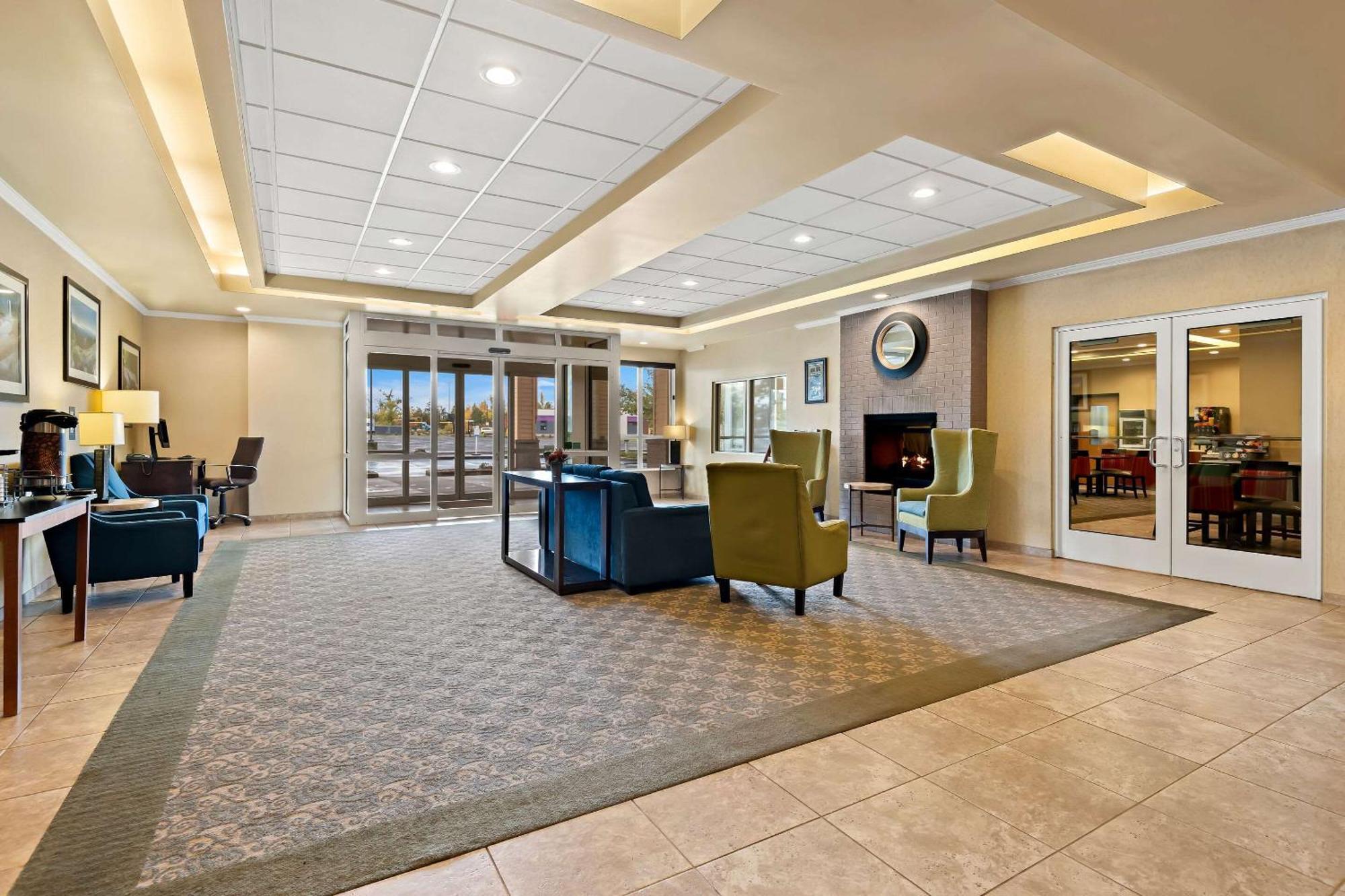 Comfort Inn & Suites Creswell Екстер'єр фото